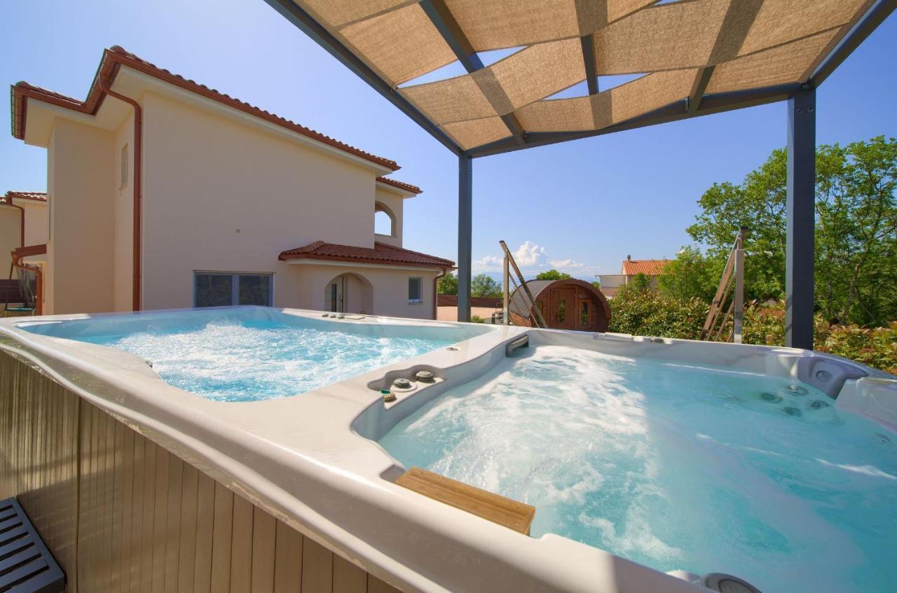 Holiday House Sea & Sun Residence Rasopasno Экстерьер фото